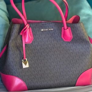 Michael Kors Mercer Gallery Signature Logo Satchel